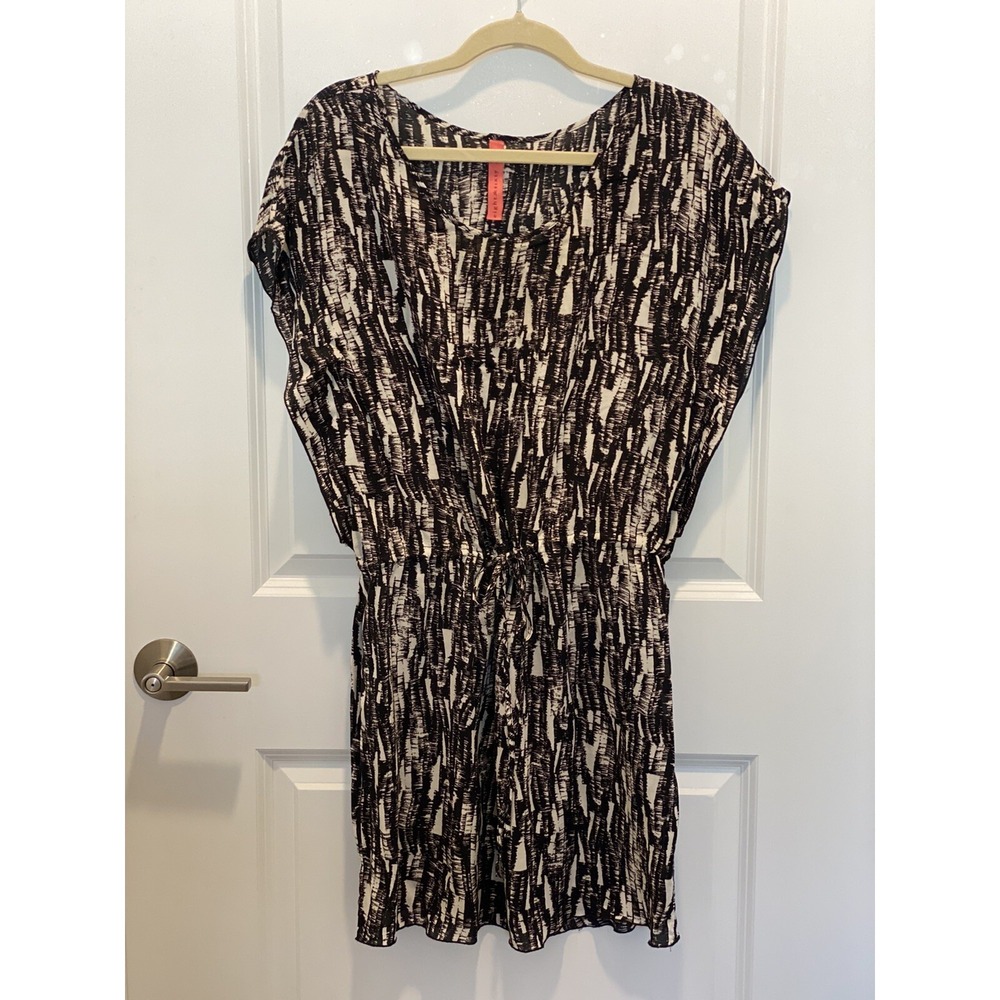Eight Sixty Small Dress or Tunic Black & White Print Tie Waist